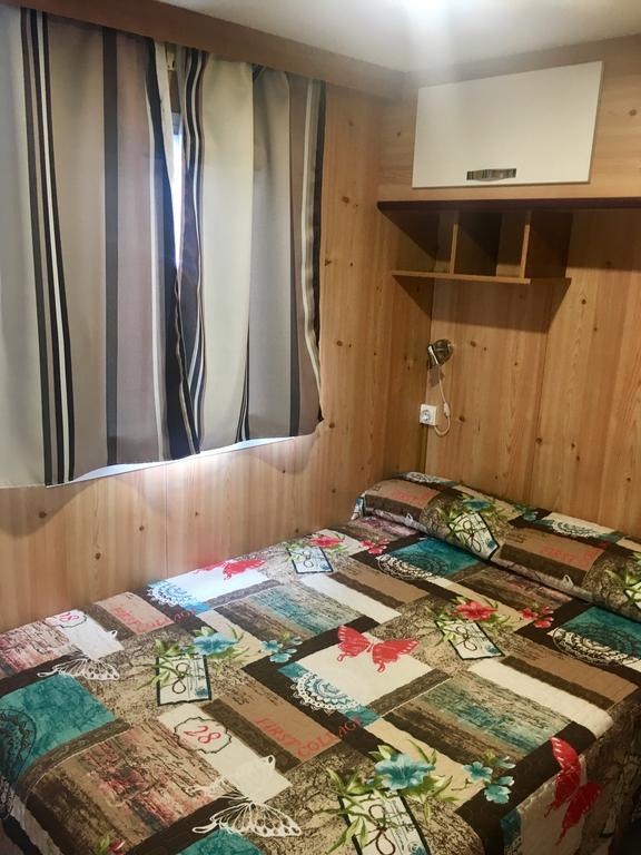 Camping Boneta Barruera Exterior photo